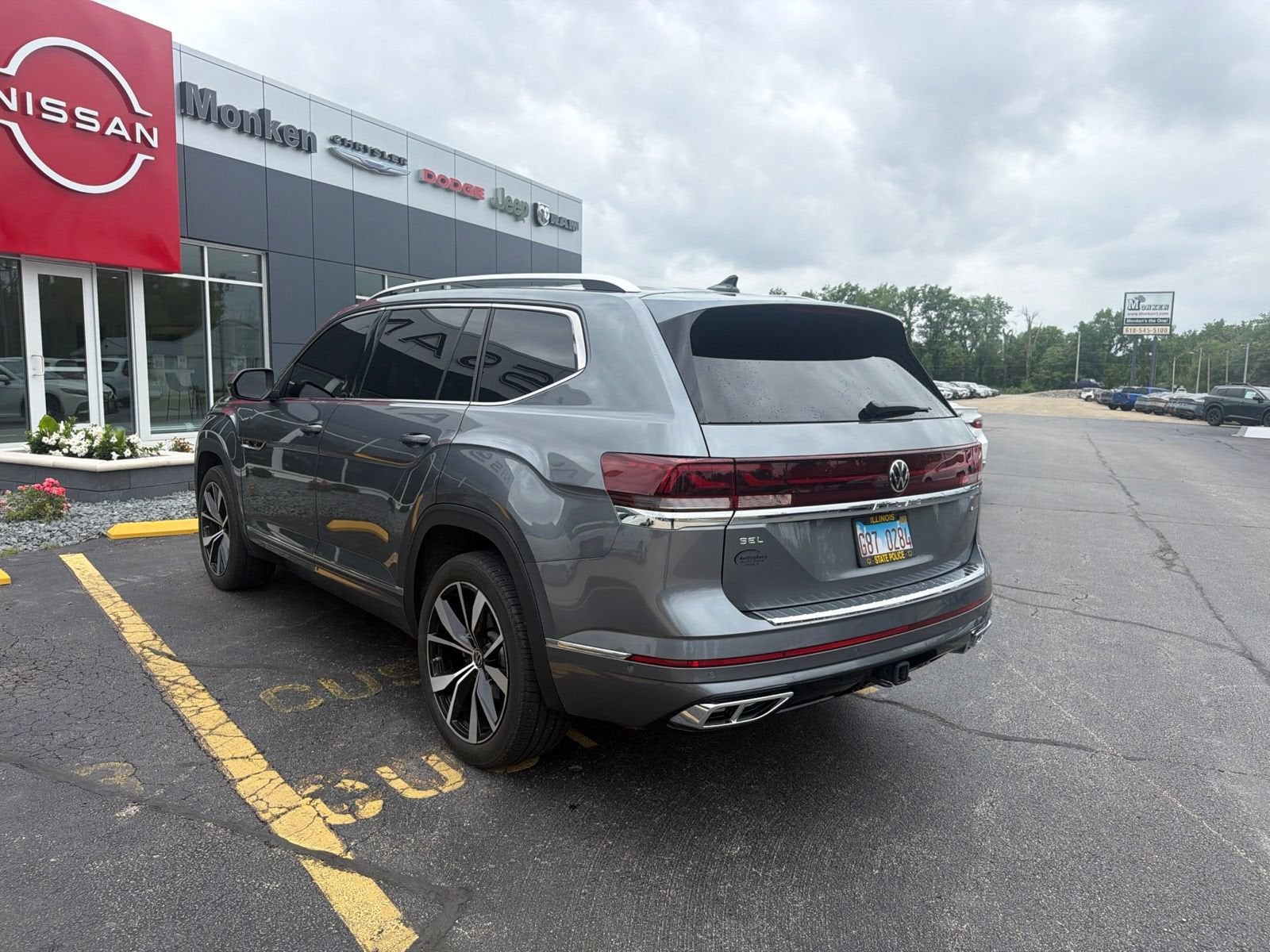 2024 Volkswagen Atlas 2.0T SEL Premium R-Line