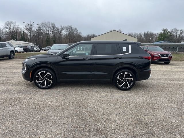 2024 Mitsubishi Outlander SE